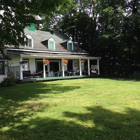 Auberge Les Blancs Moutons Saint-Laurent-de-l'ile d'Orleans Eksteriør billede
