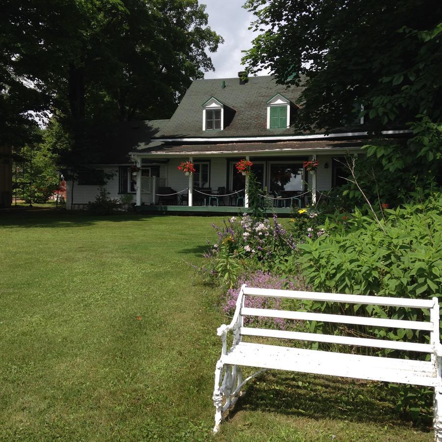 Auberge Les Blancs Moutons Saint-Laurent-de-l'ile d'Orleans Eksteriør billede