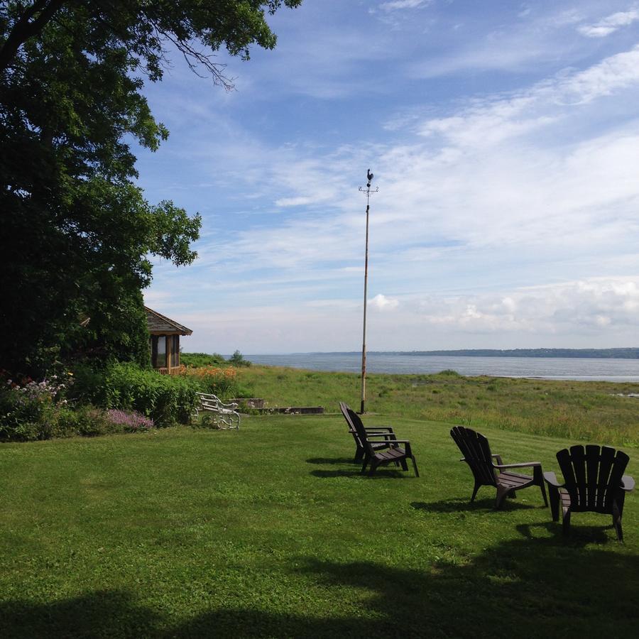 Auberge Les Blancs Moutons Saint-Laurent-de-l'ile d'Orleans Eksteriør billede