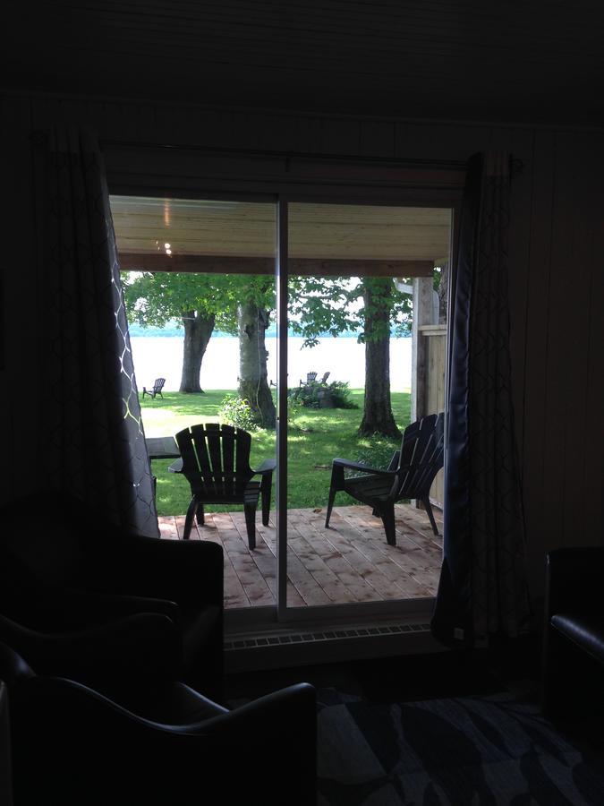 Auberge Les Blancs Moutons Saint-Laurent-de-l'ile d'Orleans Eksteriør billede